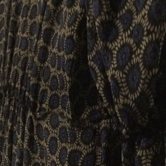 Elie Tahari Greta Cold Shoulder Print Dress - Picture 6 of 8